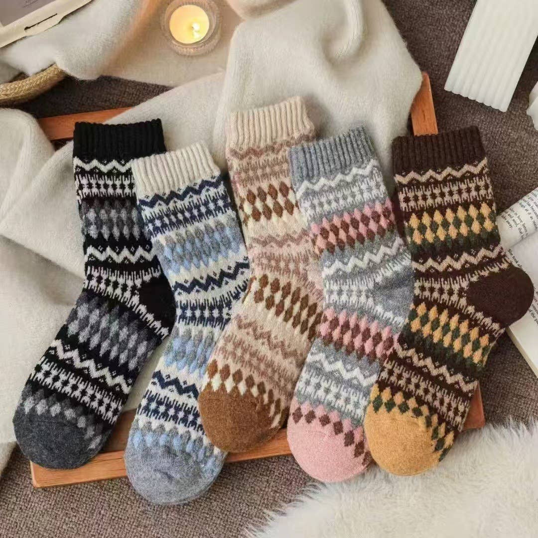 Fair Island Vintage Ethnic Style Artsy Socks