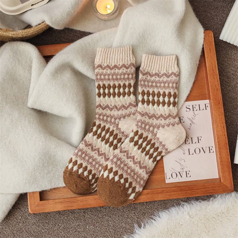 Fair Island Vintage Ethnic Style Artsy Socks